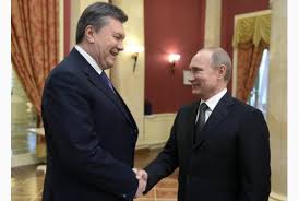 viktor Yanukovich and Vladimir Putin (--thestar.com)