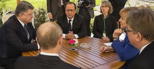 Poroshenko, Putin (back), Hollande, Merkel (right), Normandy Four meeting, Paris, October 2015