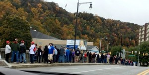 Line at Johnstown Rally (--Peter Kizenko)